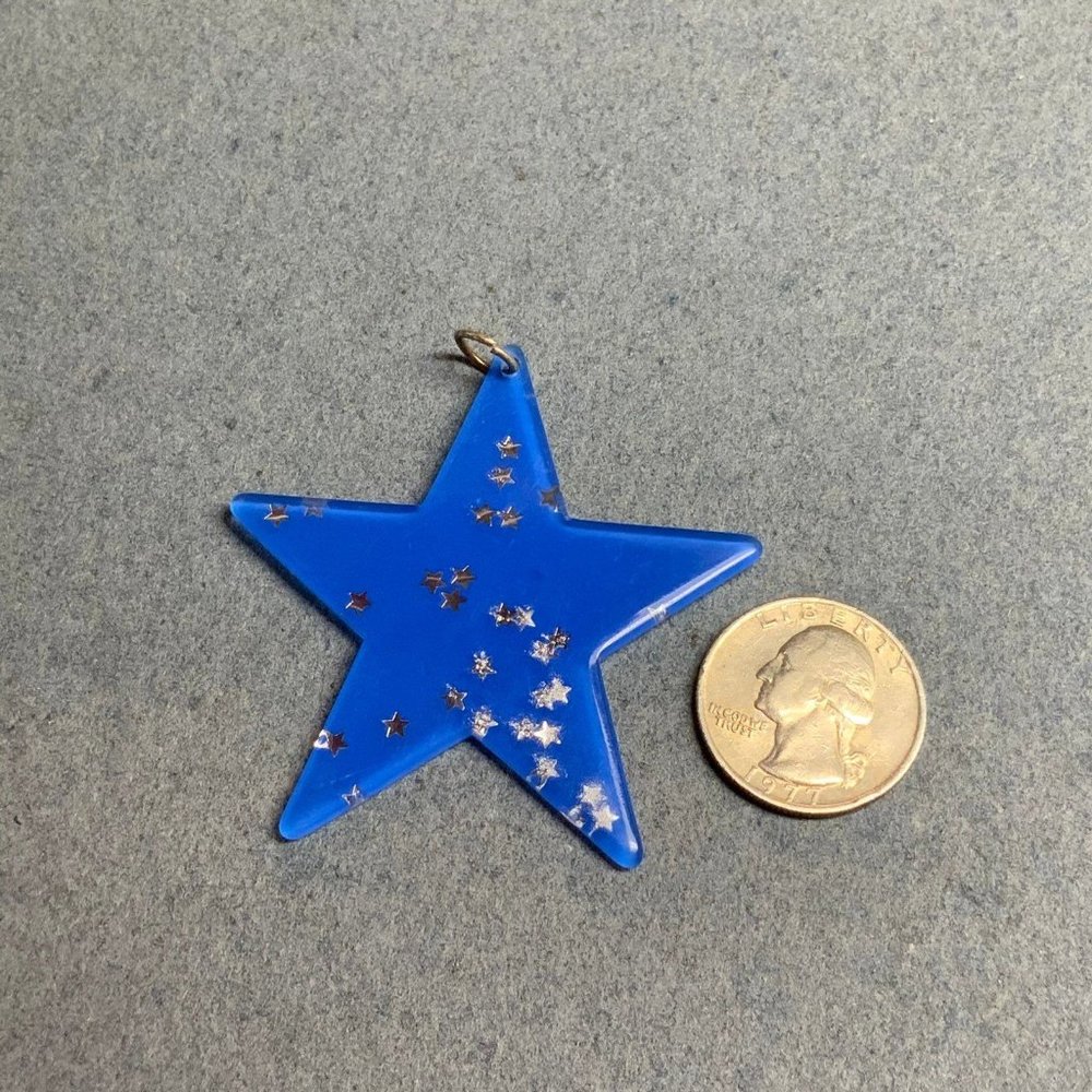 Large Star Pendant Cobalt Blue Silver Scattered Glitter Retro Vintage 80s Mod